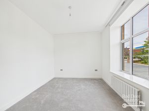 Master Bedroom- click for photo gallery